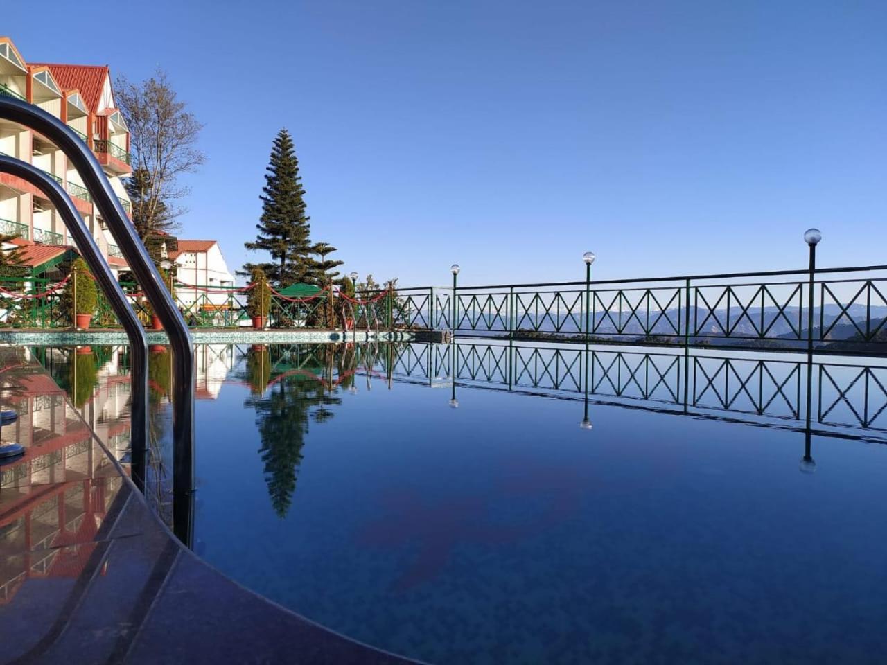 Kasauli Resort By Piccadily Exterior photo