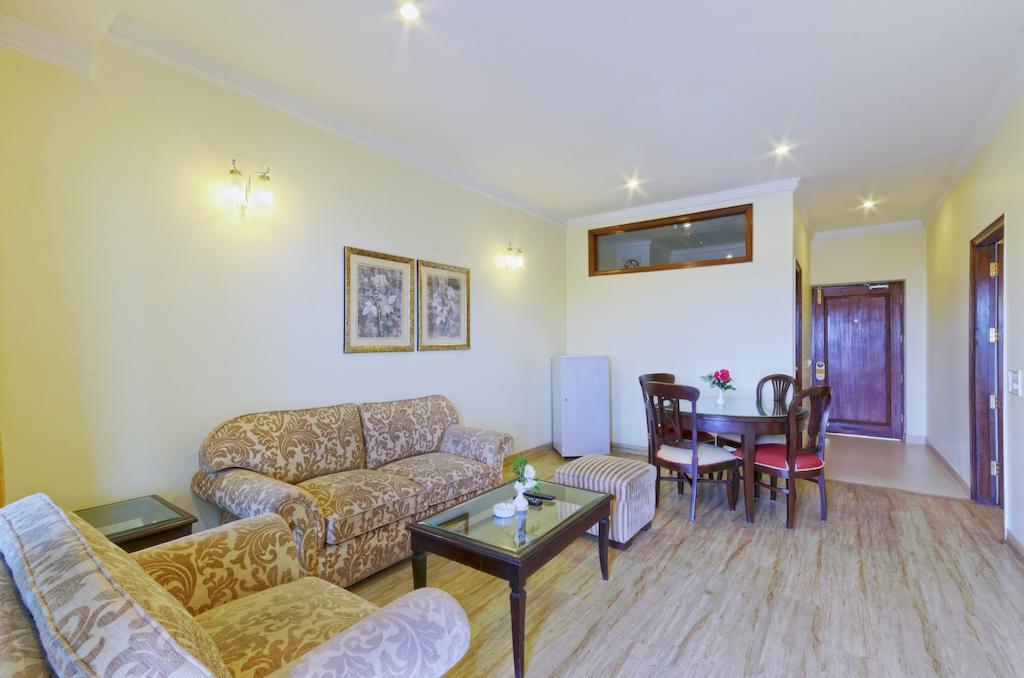 Kasauli Resort By Piccadily Exterior photo