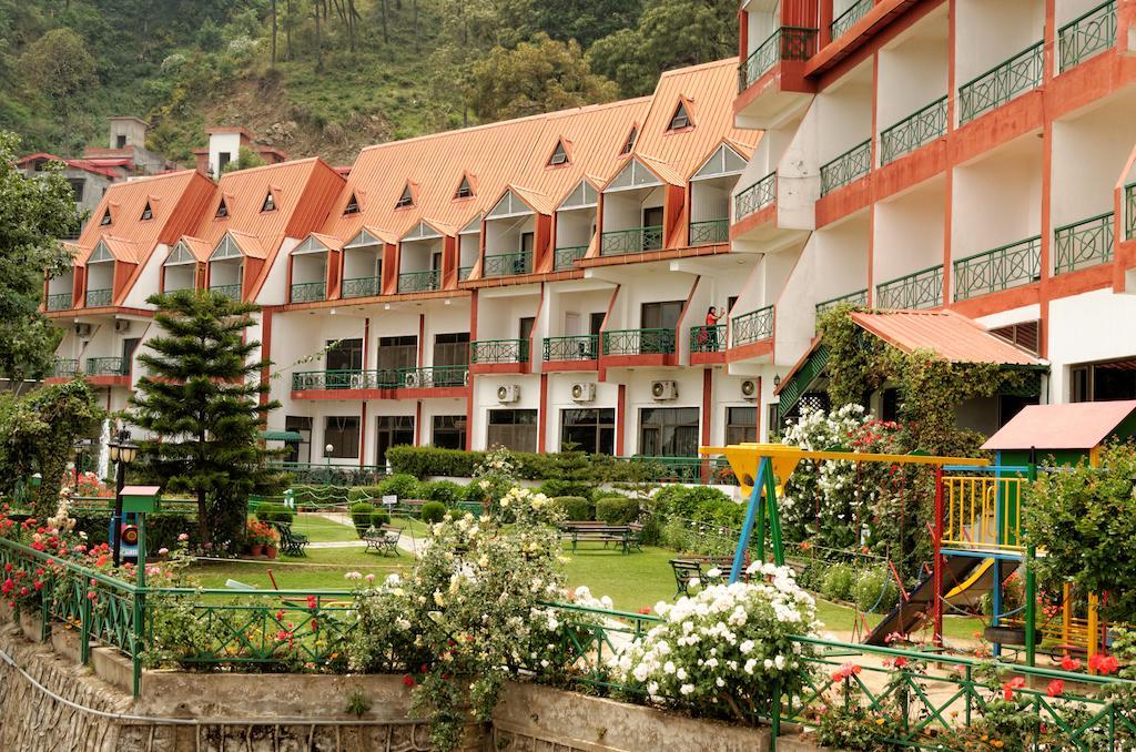 Kasauli Resort By Piccadily Exterior photo